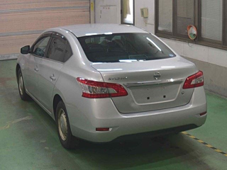 NISSAN SYLPHY 2020