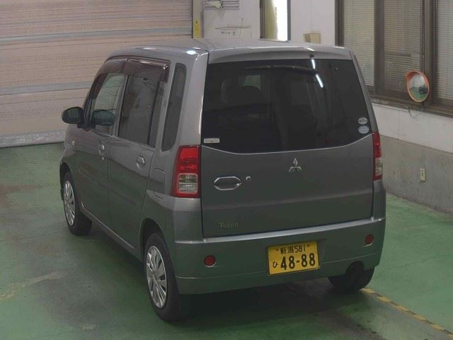 MITSUBISHI TOPPO 2010
