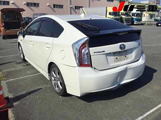 TOYOTA PRIUS 2011