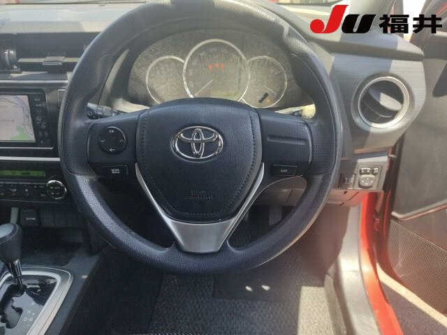 TOYOTA AURIS 2012