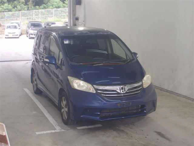 HONDA FREED 2013
