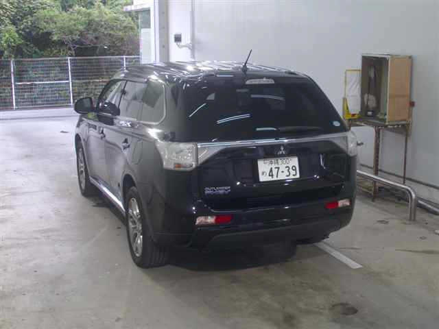 MITSUBISHI OUTLANDER PHEV 2013