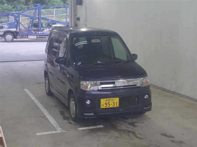 MITSUBISHI TOPPO 2011