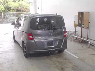 HONDA FREED 2009