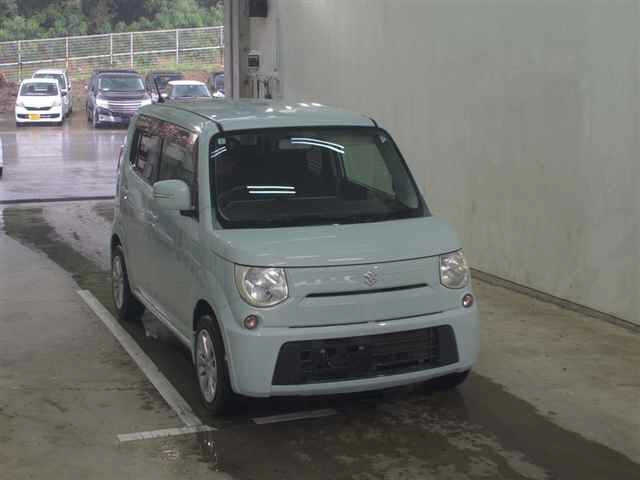 SUZUKI MRWAGON 2011