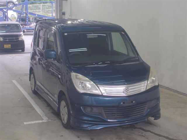 SUZUKI SOLIO 2013