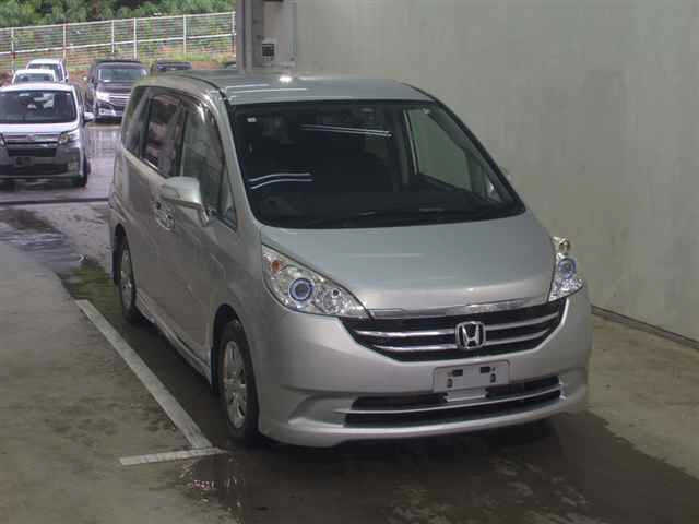 HONDA STEP WAGON 2009