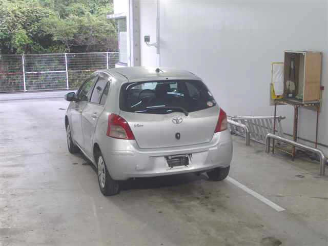 TOYOTA VITZ 2009