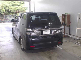 TOYOTA VELLFIRE 2009