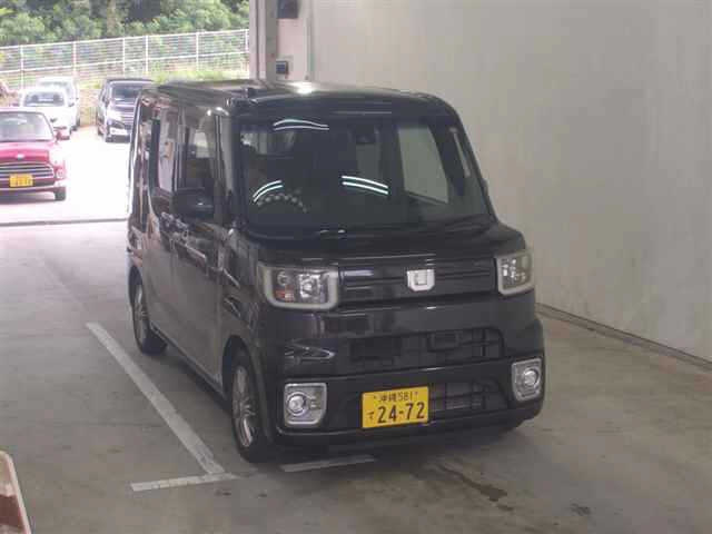 DAIHATSU WAKE 2017