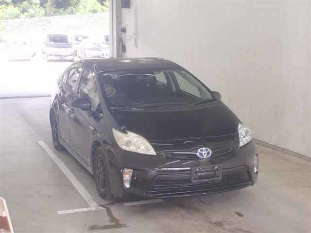 TOYOTA PRIUS 2014