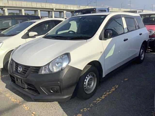 NISSAN AD 2019