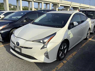 TOYOTA PRIUS 2016