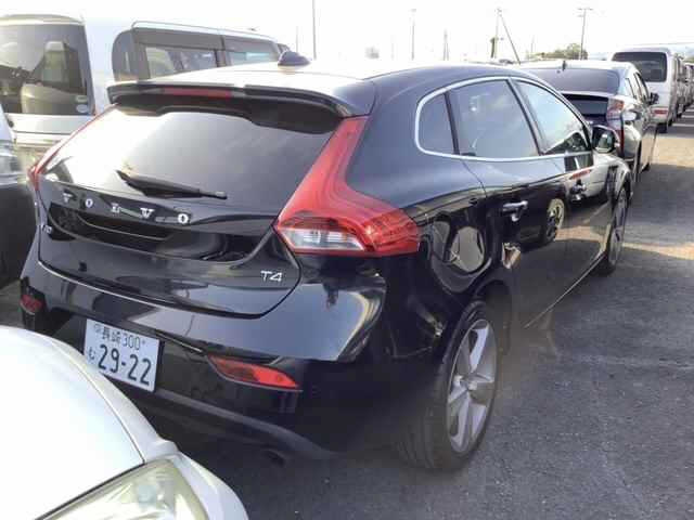 VOLVO V40 2013