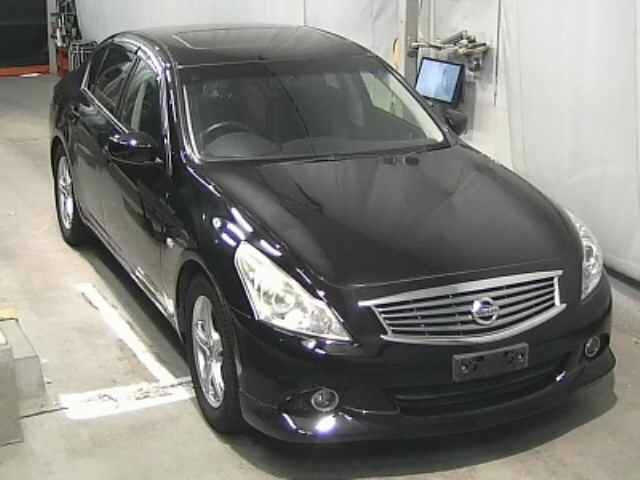 NISSAN SKYLINE 2010