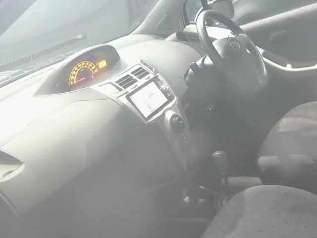 TOYOTA VITZ 2008