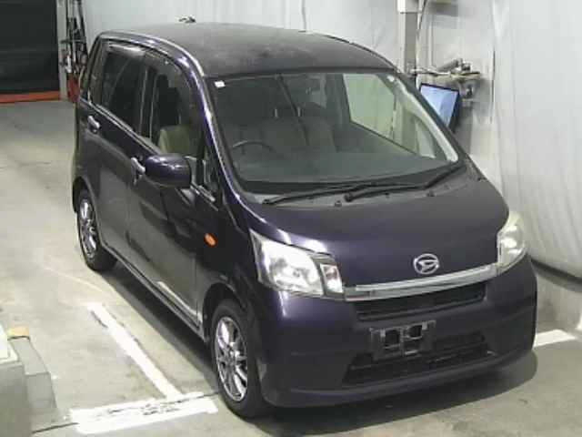 DAIHATSU MOVE 2013