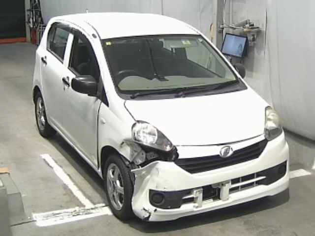 DAIHATSU MIRA E S 2014