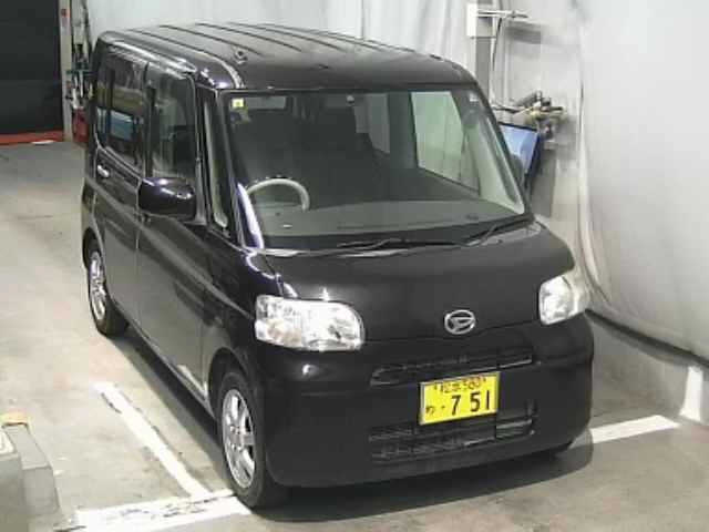 DAIHATSU TANTO 2012