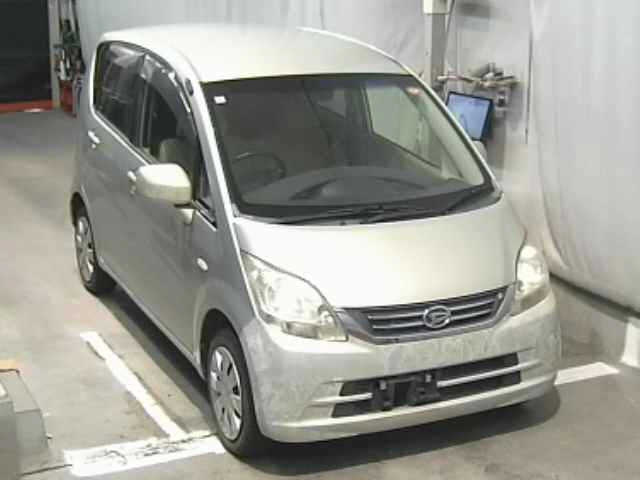 DAIHATSU MOVE 2010