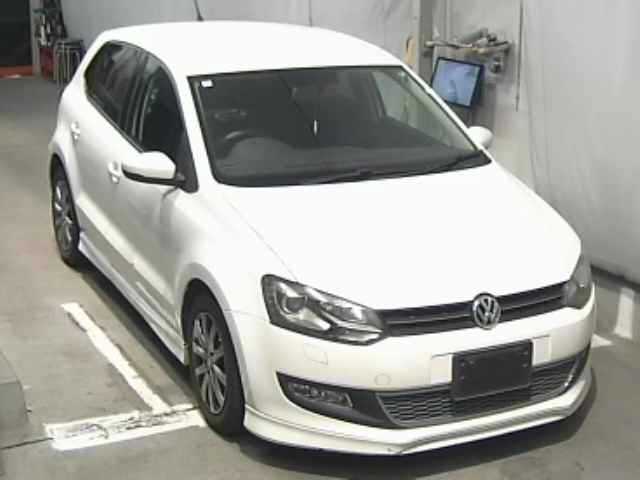 VOLKSWAGEN POLO 2010