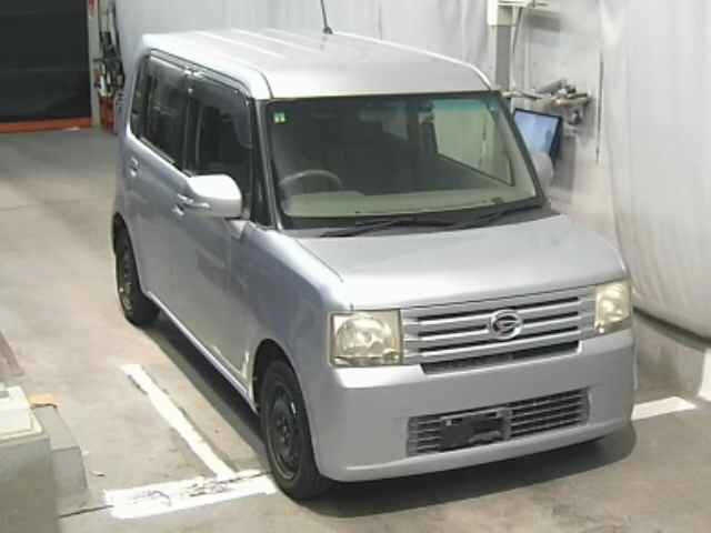 DAIHATSU MOVE CONTE 2010