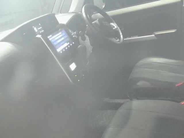 TOYOTA ROOMY 2019