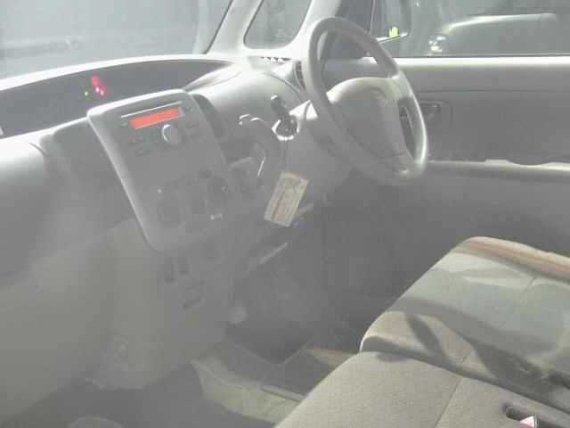 DAIHATSU TANTO 2012