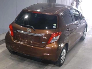 TOYOTA VITZ 2014