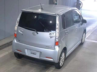 DAIHATSU MOVE 2011