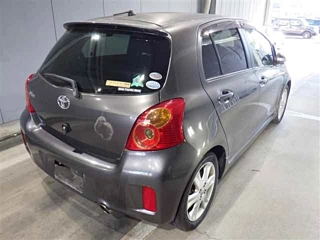 TOYOTA VITZ 2009