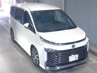 TOYOTA VOXY 2024