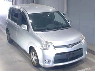TOYOTA SIENTA 2013
