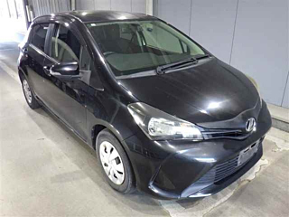 TOYOTA VITZ 2015
