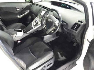 TOYOTA PRIUS 2013