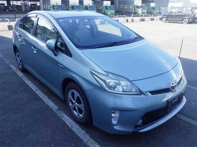 TOYOTA PRIUS 2012