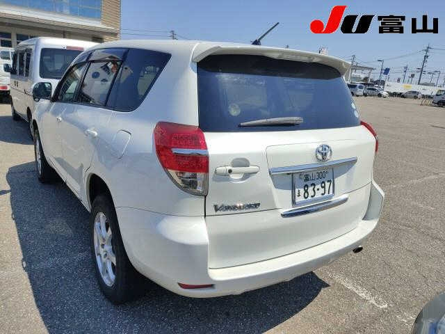 TOYOTA VANGUARD 2010
