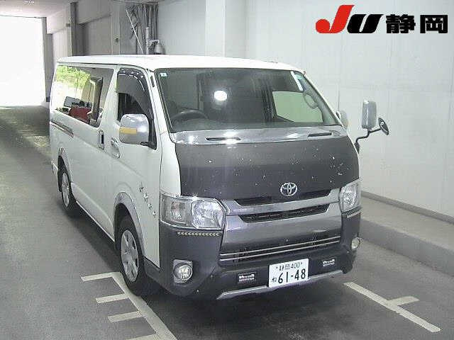 TOYOTA HIACE VAN 2017