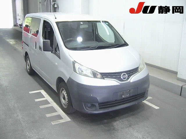 NISSAN NV200 2013