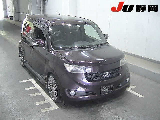 TOYOTA BB 2010