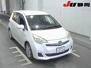 TOYOTA RACTIS 2011