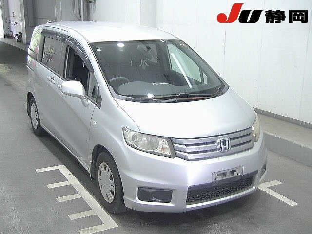 HONDA FREED 2010