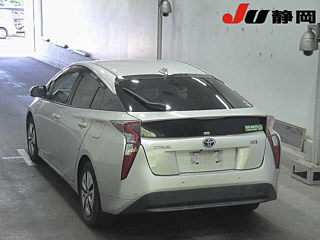 TOYOTA PRIUS 2016