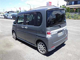 DAIHATSU TANTO 2008