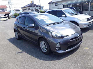 TOYOTA AQUA 2012
