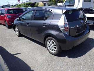 TOYOTA AQUA 2012