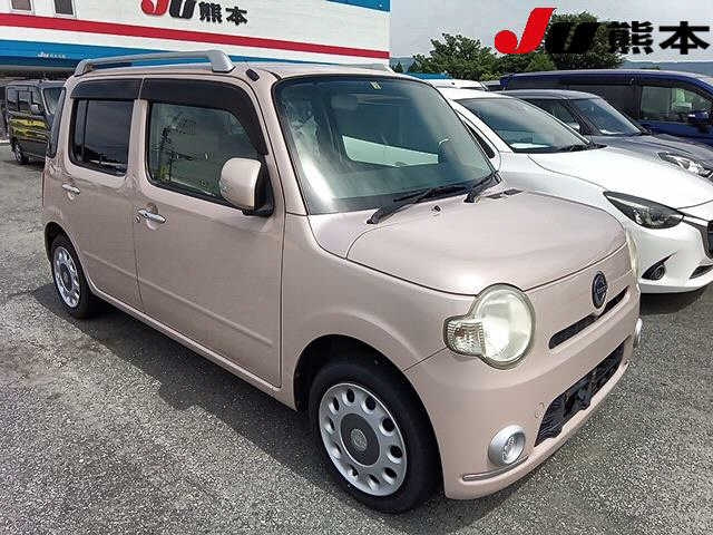 DAIHATSU MIRA 2010