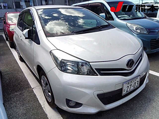 TOYOTA VITZ 2014