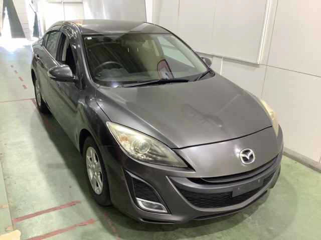 MAZDA AXELA 2010
