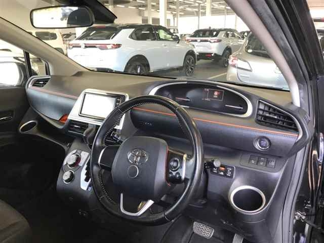 TOYOTA SIENTA 2020